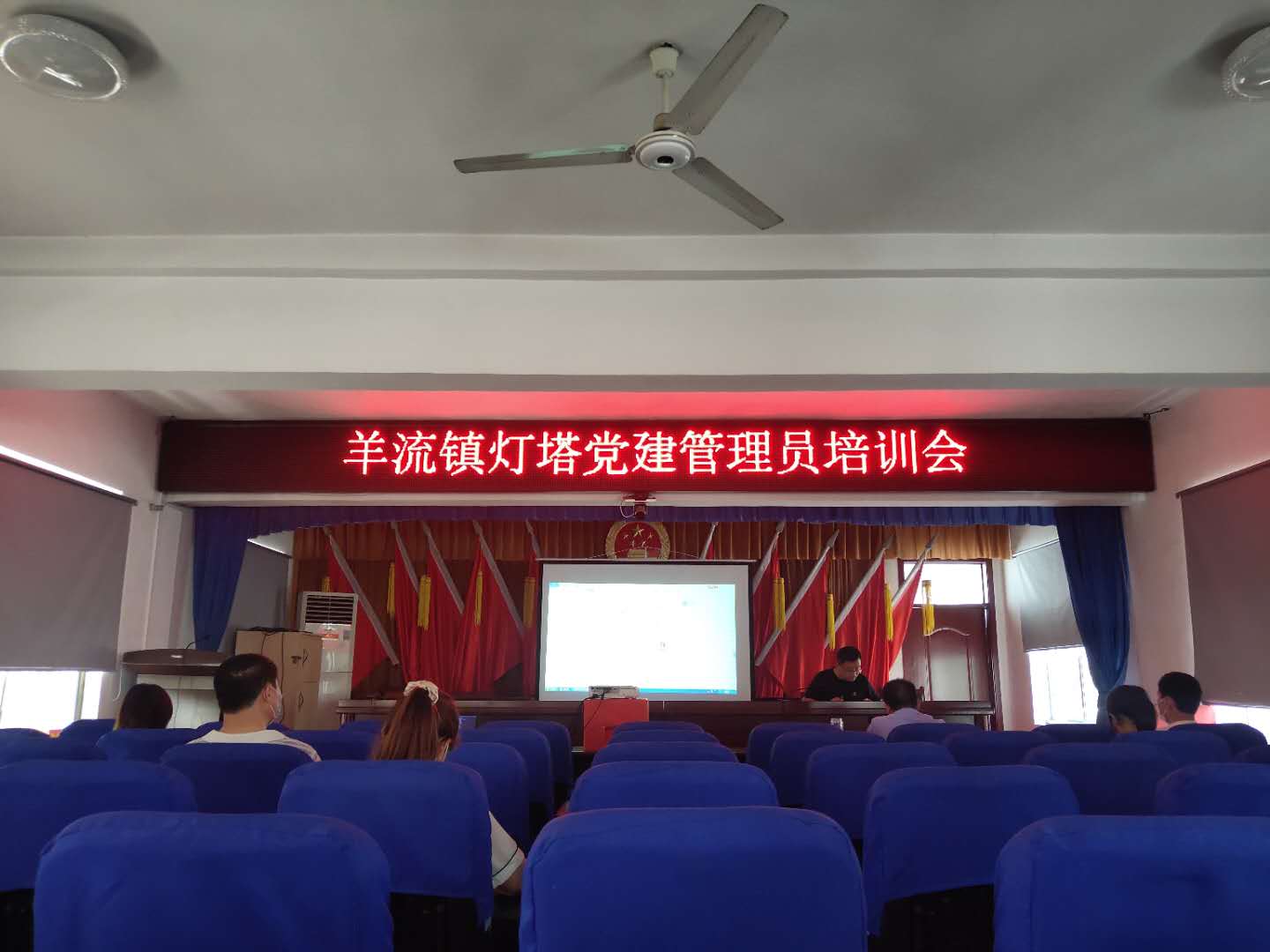 山東興源機械有限公司官網(wǎng)|起重機|行車|山東興源機械|單梁起重機|電動葫蘆|起重配件|www.bluejia.cn|xyqzj|bluejia.cn|興源起重機|興源|起重機行車|起重設(shè)備|起重機械